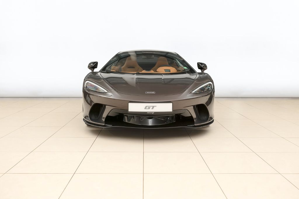 McLaren GT 2023