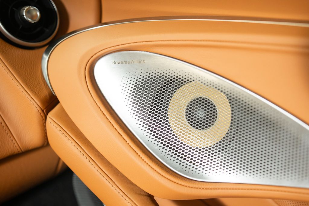 McLaren GT 2023