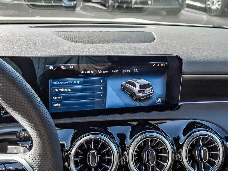 Mercedes-Benz A 200 2025