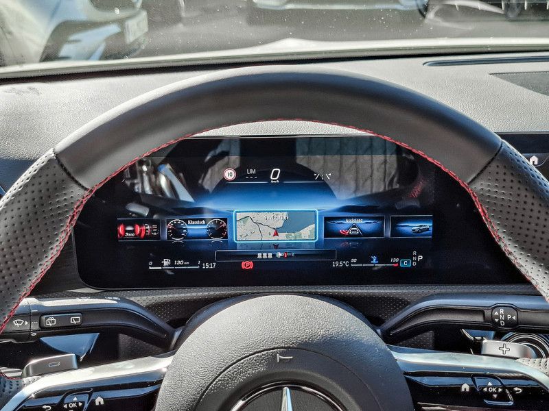 Mercedes-Benz A 200 2025