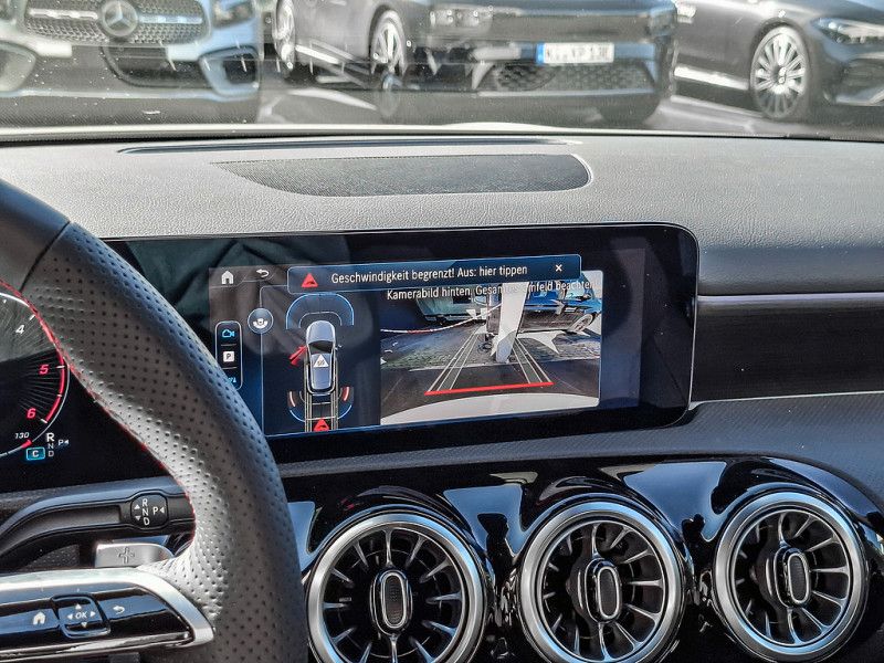 Mercedes-Benz A 200 2025