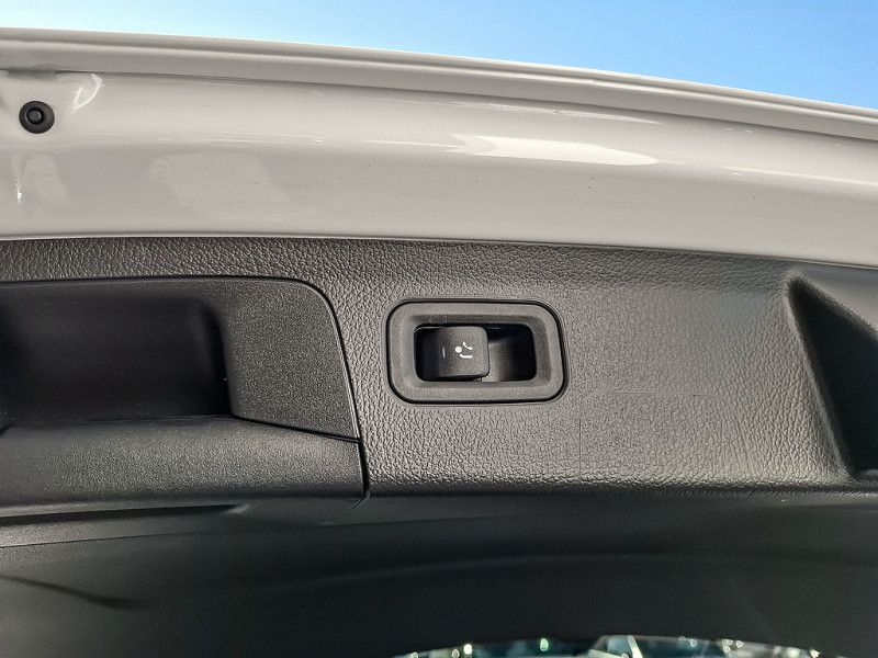 Mercedes-Benz A 200 2025