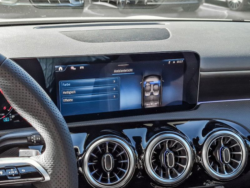 Mercedes-Benz A 200 2025