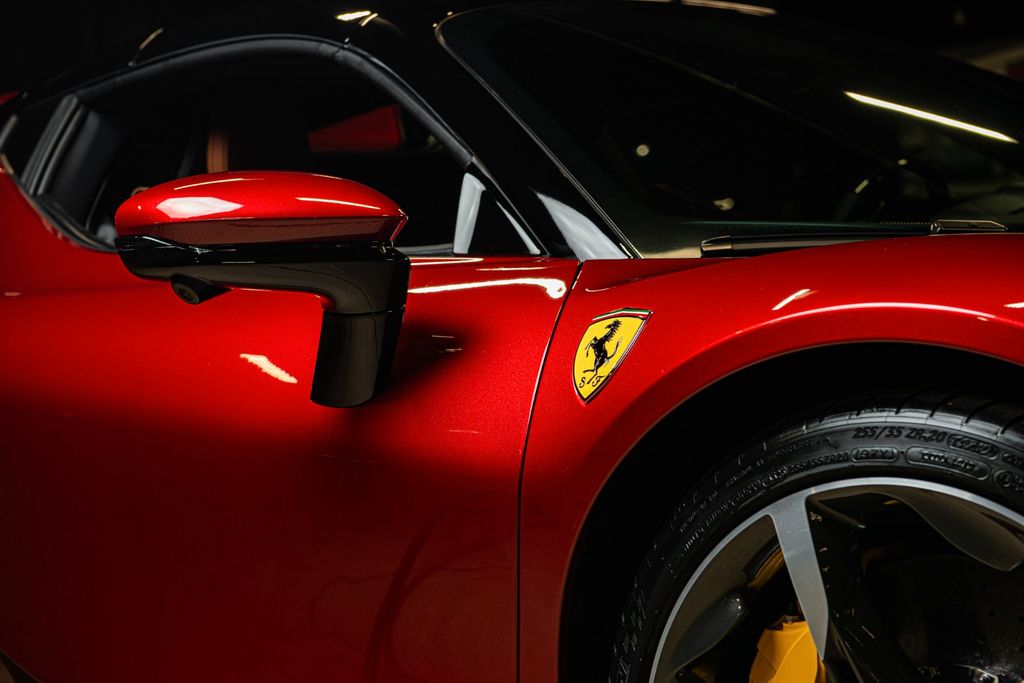 Ferrari SF90 2024