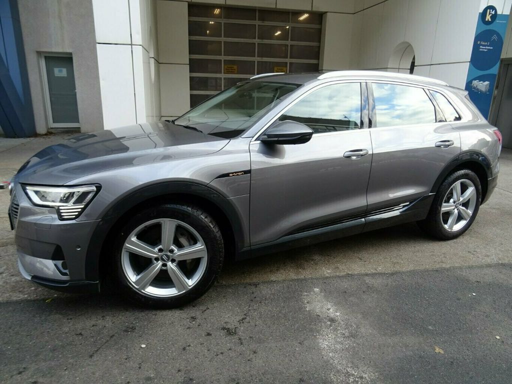 Audi e-tron 2019