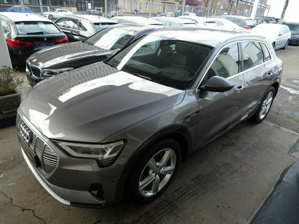 Audi e-tron 2019