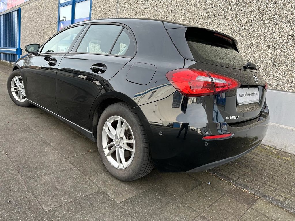 Mercedes-Benz A 180 2021