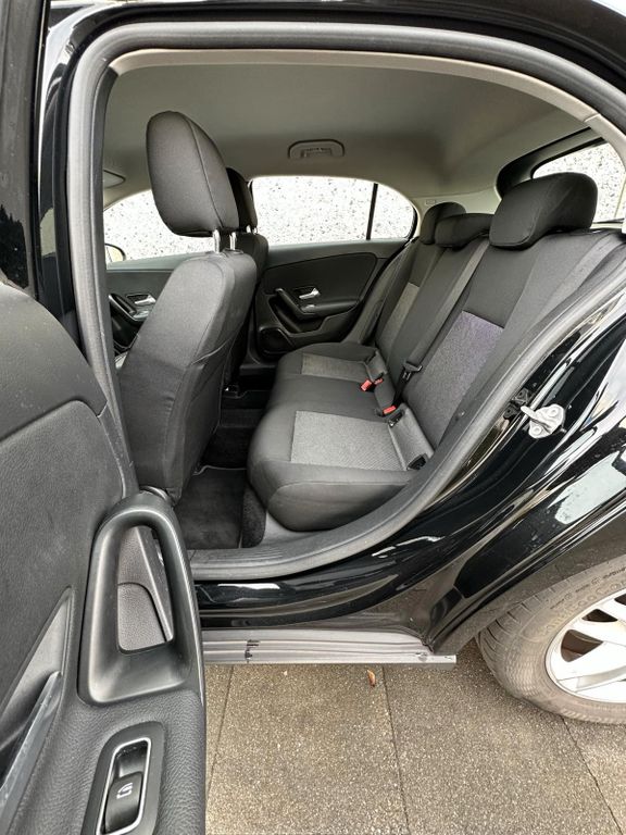 Mercedes-Benz A 180 2021