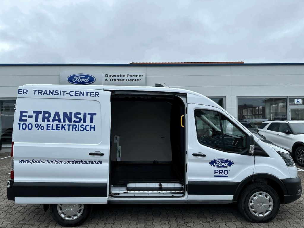 Ford Transit 2023