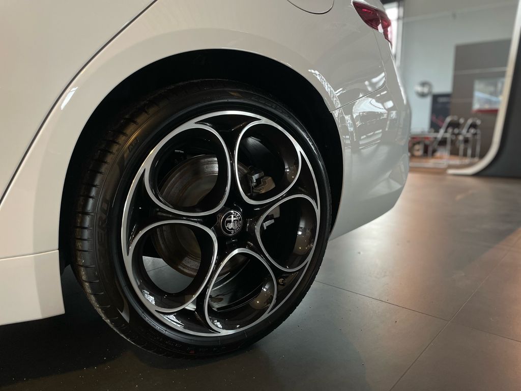 Alfa Romeo Giulia 2023