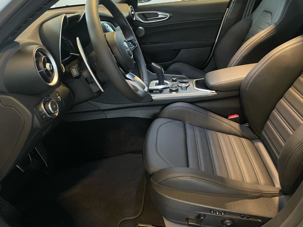 Alfa Romeo Giulia 2023