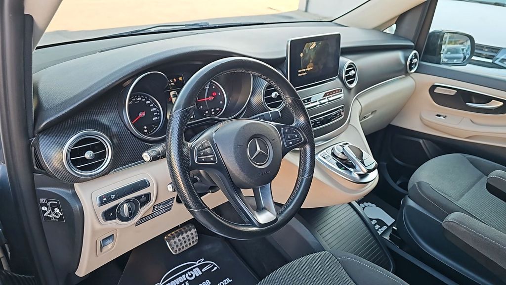 Mercedes-Benz 220 2019