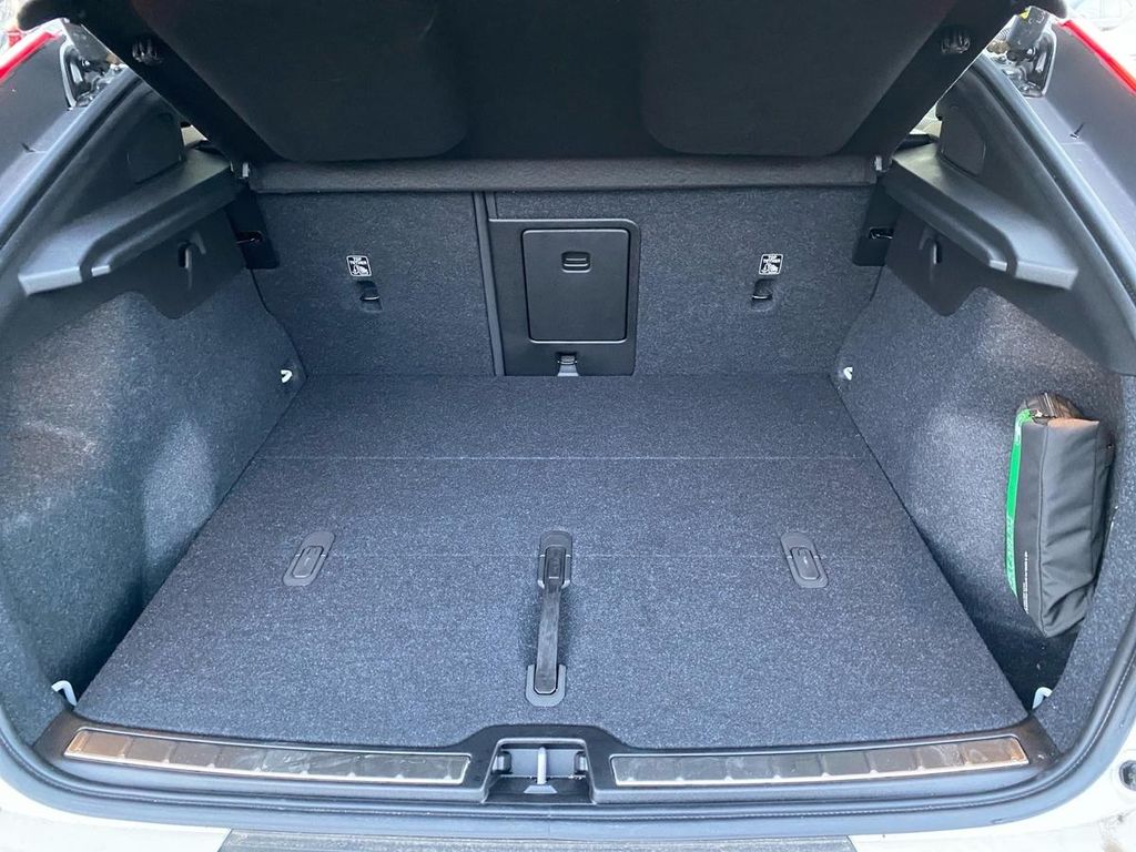 Volvo C40 2023