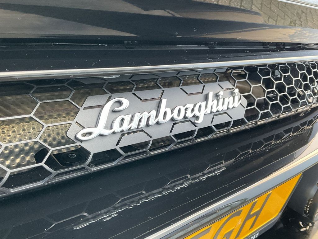 Lamborghini Huracán 2021