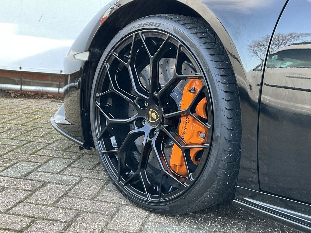 Lamborghini Huracán 2021