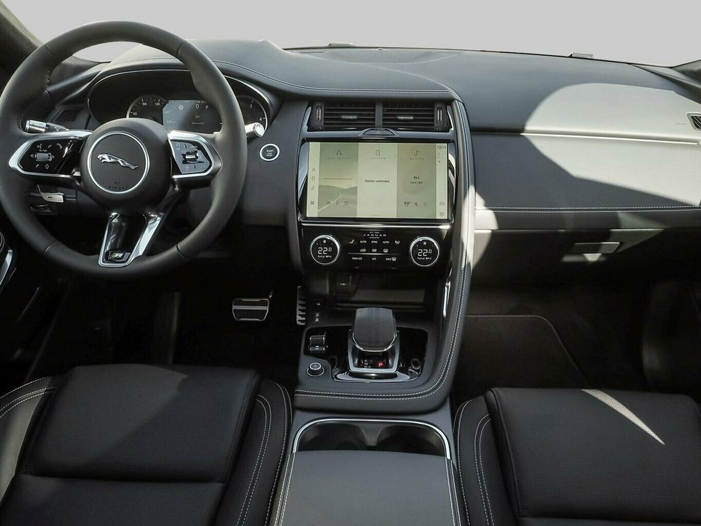 Jaguar E-Pace 2023