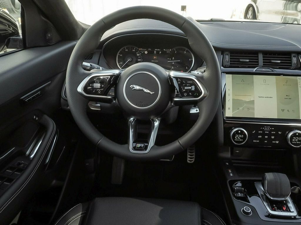 Jaguar E-Pace 2023