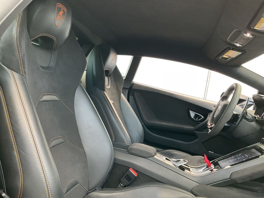 Lamborghini Huracán 2021