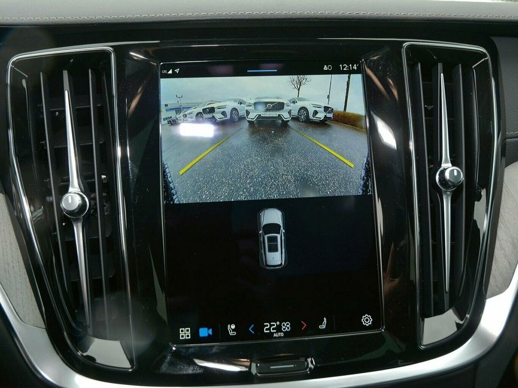 Volvo V60 2024