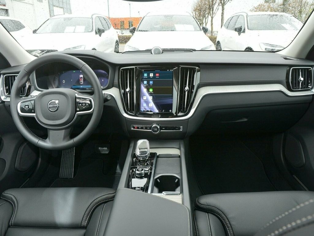 Volvo V60 2024
