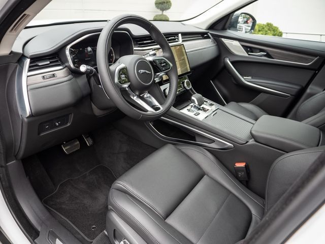 Jaguar F-Pace 2022
