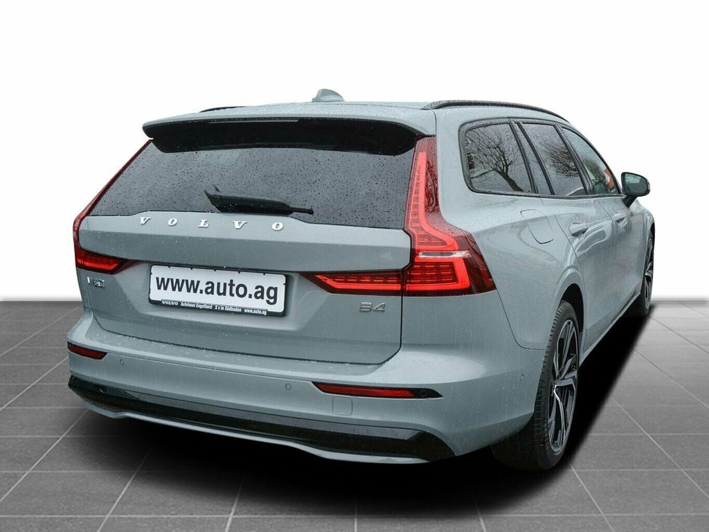 Volvo V60 2024