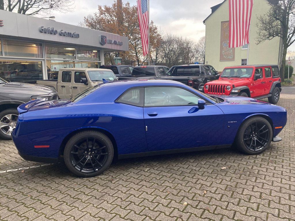 Dodge Challenger 2023