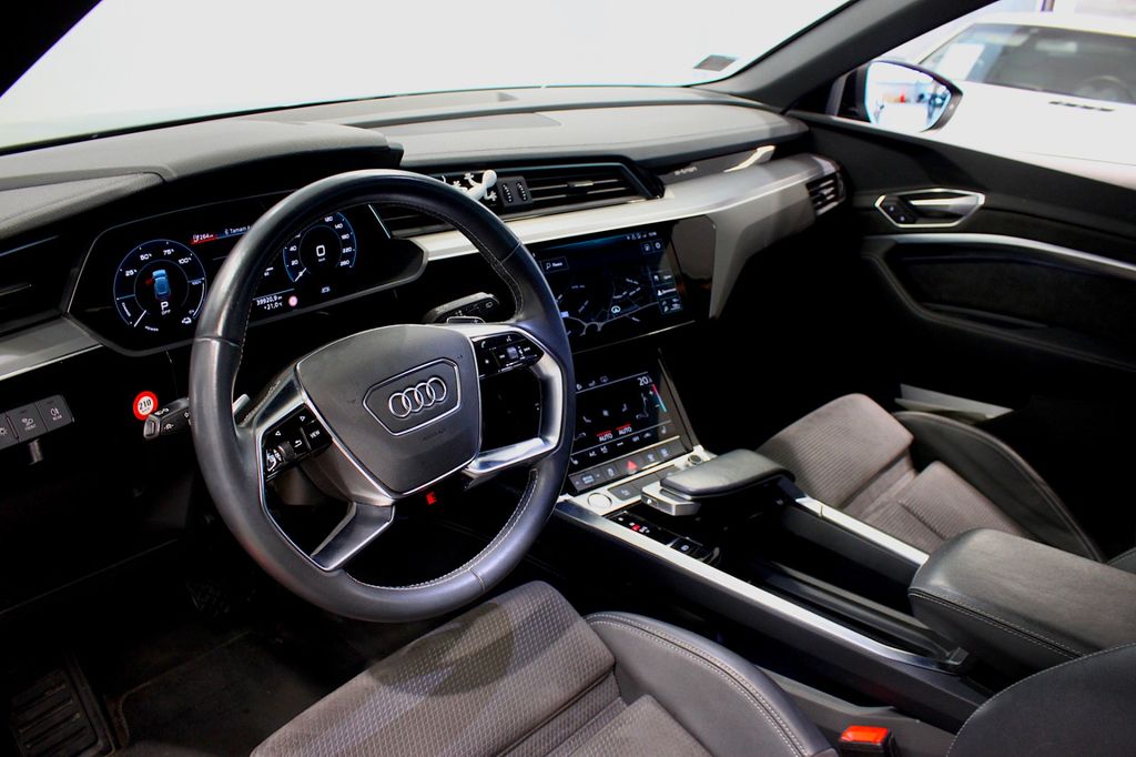 Audi e-tron 2020