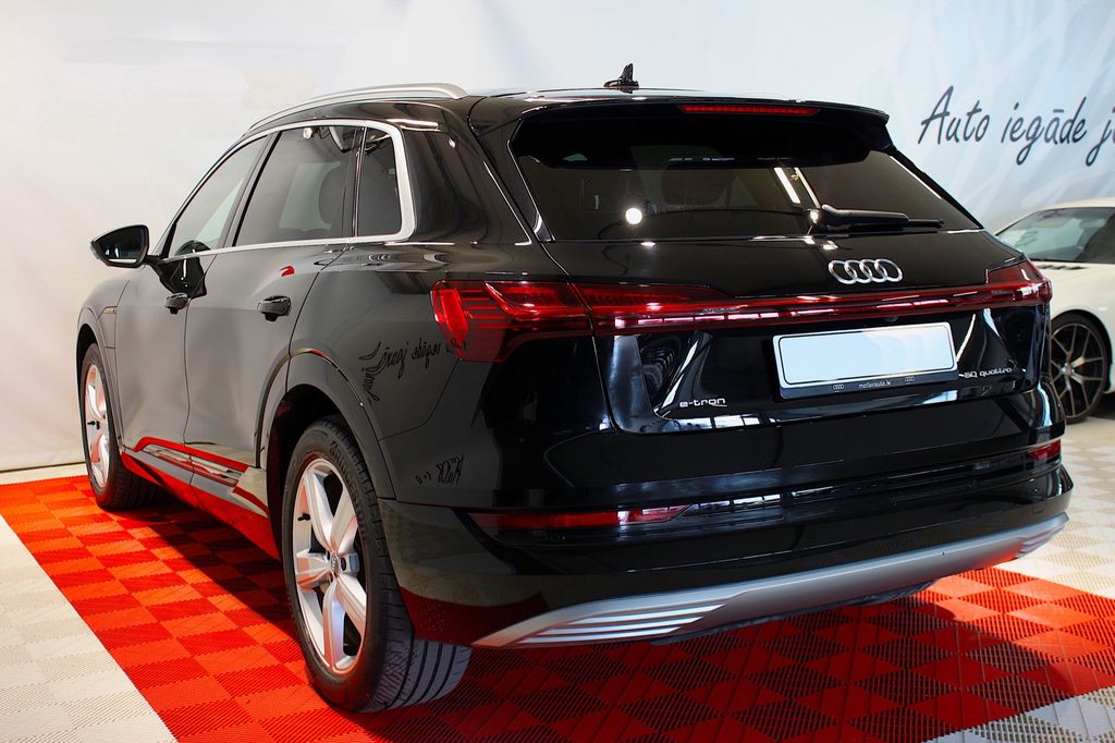 Audi e-tron 2020