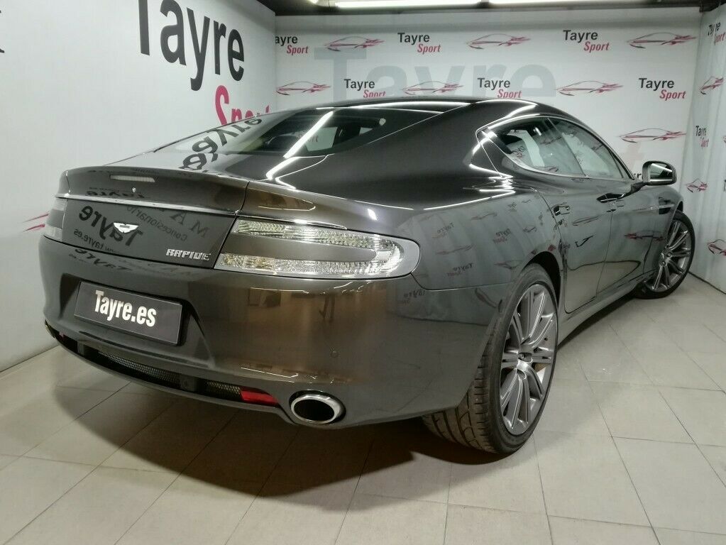 Aston Martin Rapide 2010