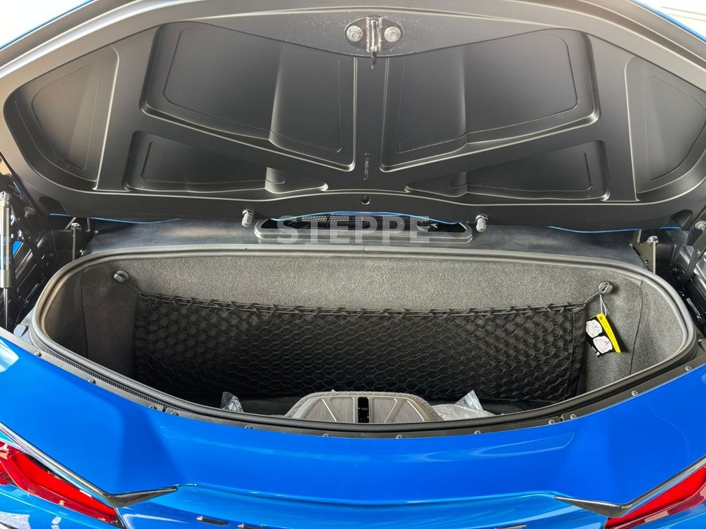 Corvette C8