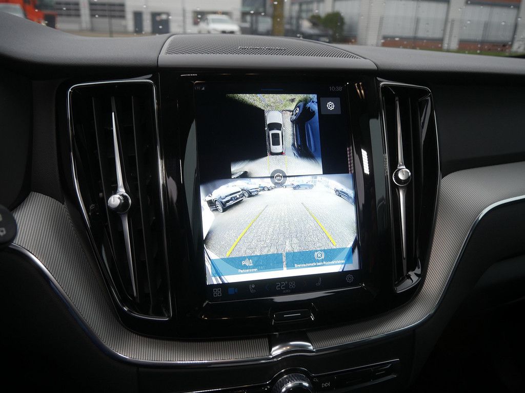 Volvo XC60 2025