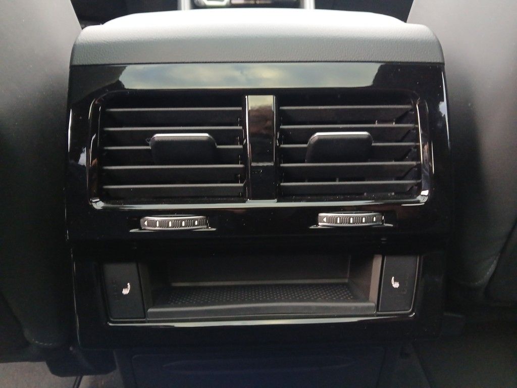 Volkswagen Touareg 2025