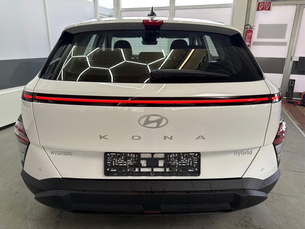 Hyundai KONA 2025