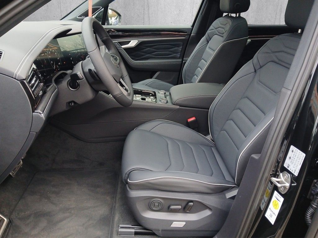 Volkswagen Touareg 2025