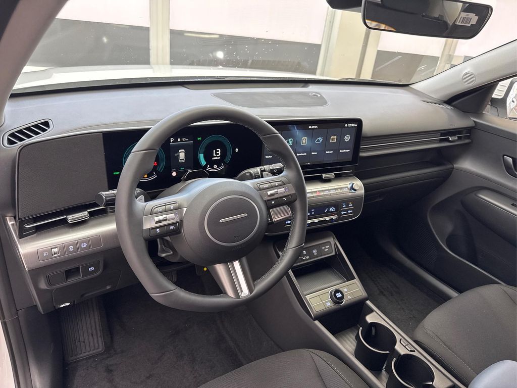 Hyundai KONA 2025