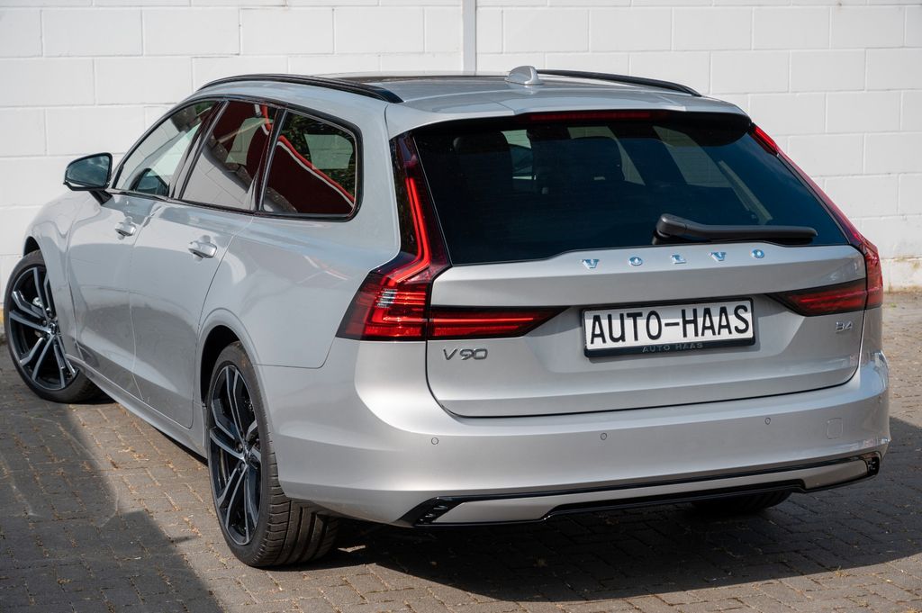 Volvo V90 2023