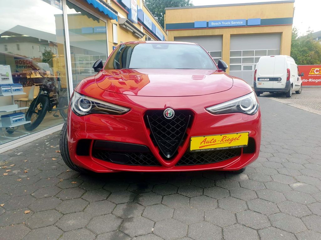 Alfa Romeo Stelvio 2023