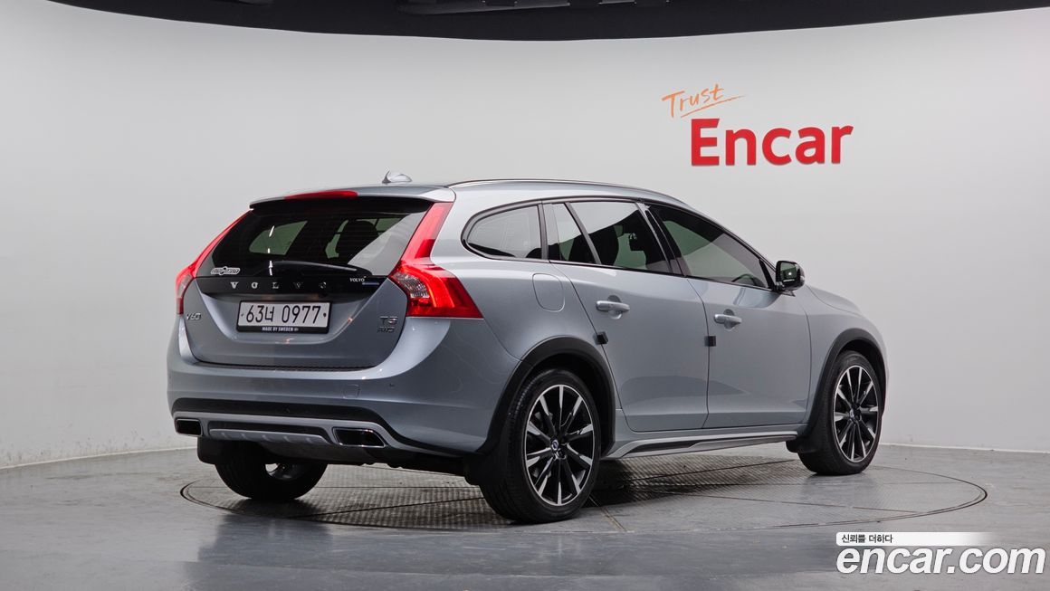 Volvo V60 2016