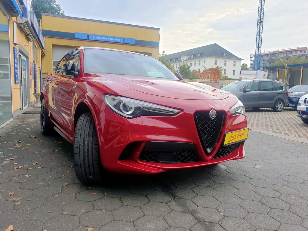 Alfa Romeo Stelvio 2023