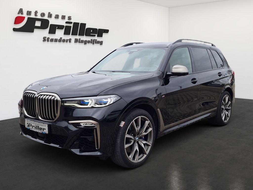 BMW X7 M50 2020