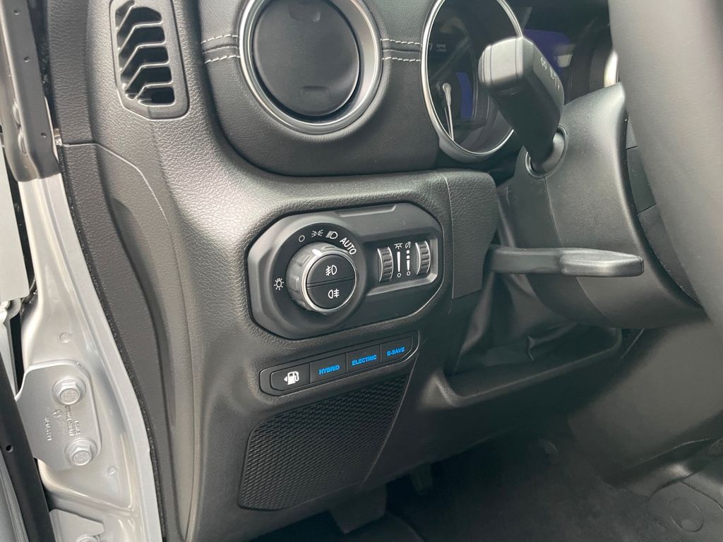 Jeep Wrangler 2023