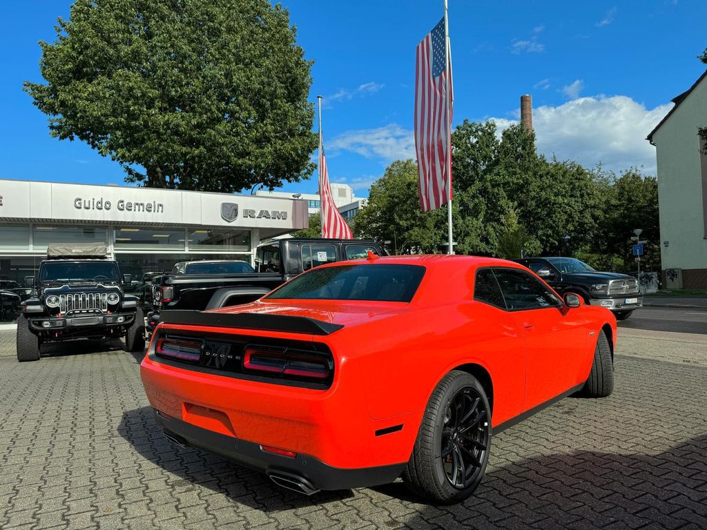 Dodge Challenger 2023