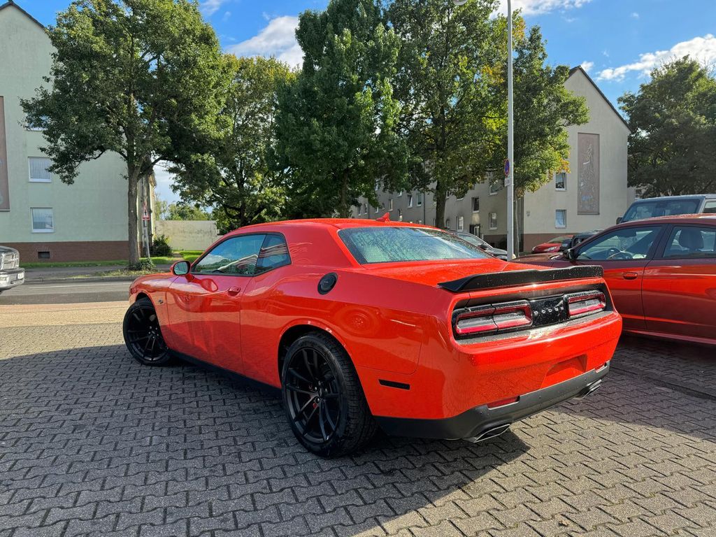Dodge Challenger 2023
