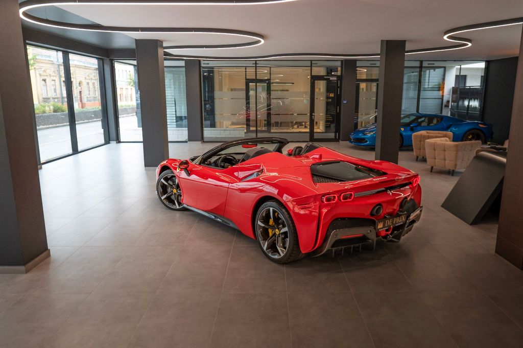 Ferrari SF90 2024