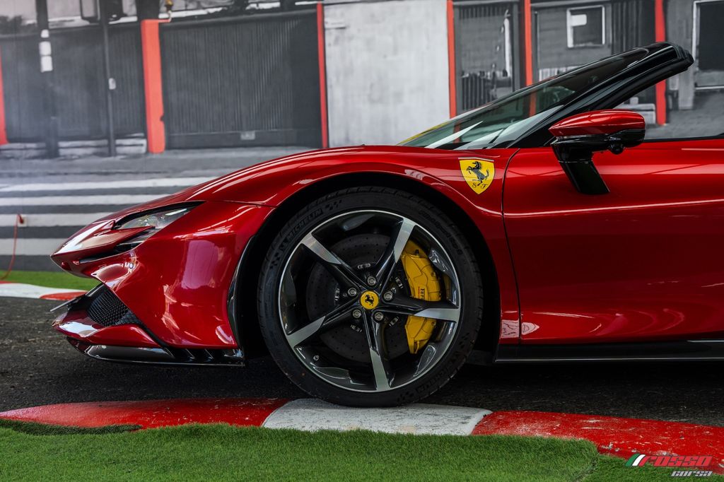 Ferrari SF90 2024