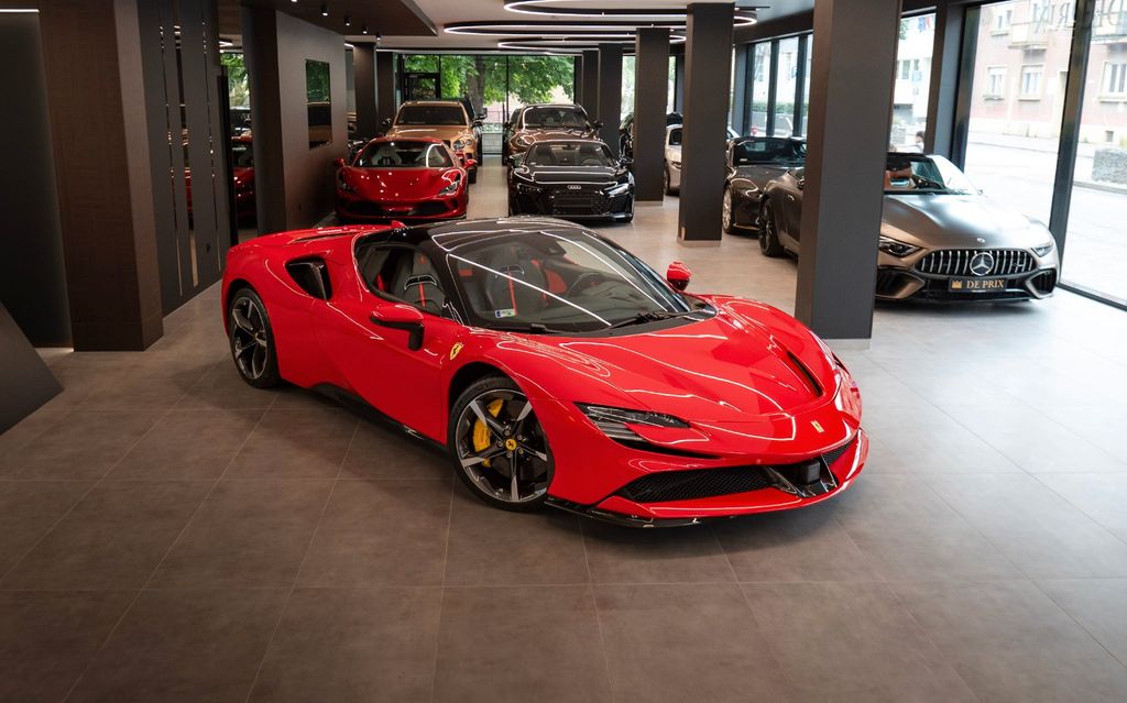 Ferrari SF90 2024