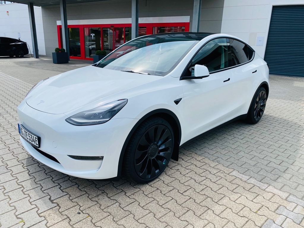 Tesla Model Y 2022