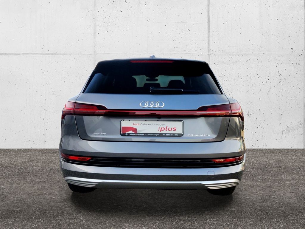 Audi e-tron 2022