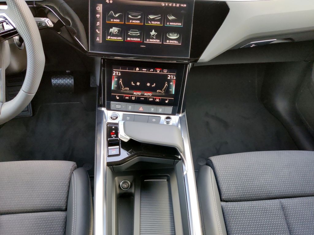 Audi e-tron 2022